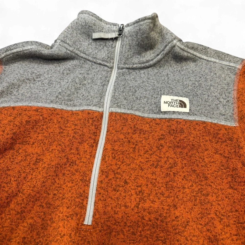 The North Face Mens Gordon Lyons Quarter Zip Fleece‎ Pullover Orange Gray M